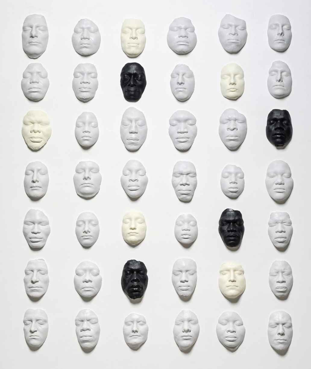 Masques de réfugiés, de "I'll see you on the other side" © Floris Boccanegra